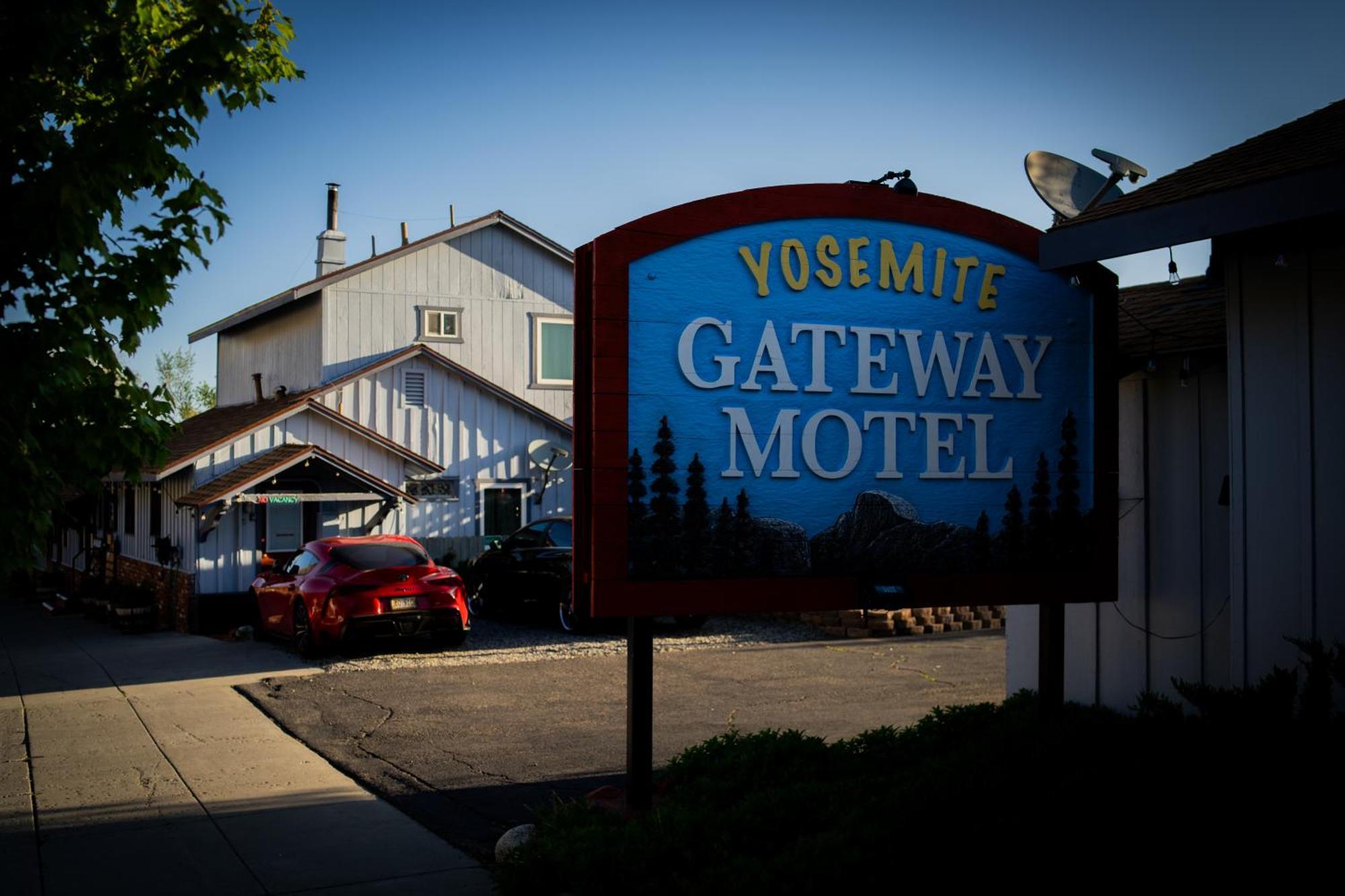 Yosemite Gateway Motel Lee Vining Extérieur photo