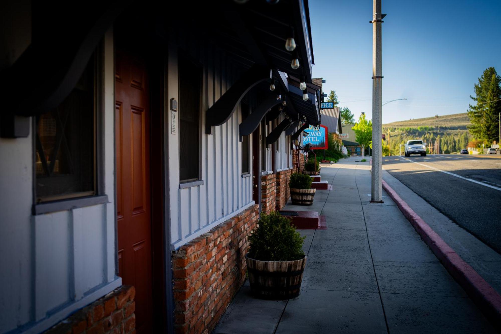 Yosemite Gateway Motel Lee Vining Extérieur photo