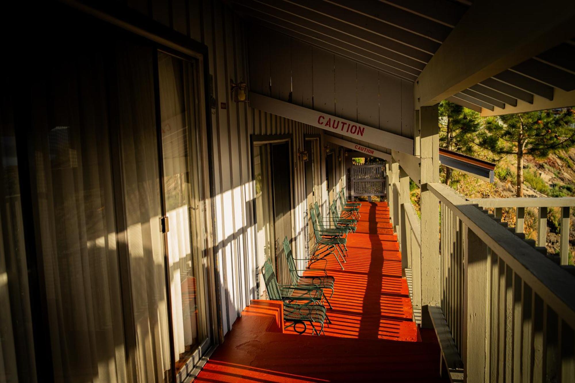 Yosemite Gateway Motel Lee Vining Extérieur photo