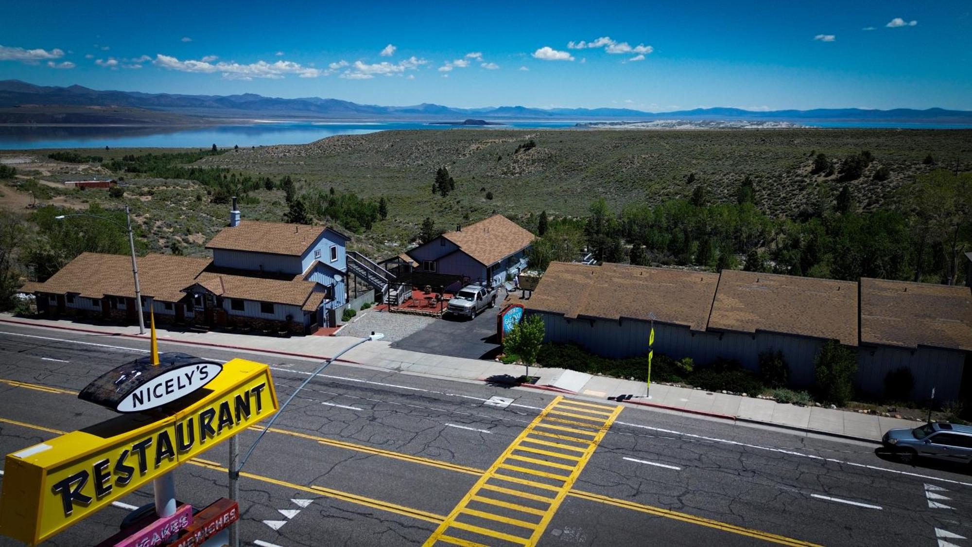 Yosemite Gateway Motel Lee Vining Extérieur photo